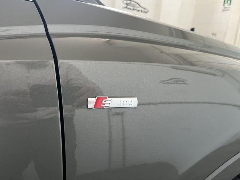 Audi Q3 Q3 35 2.0 tdi S line edition s-tronic TUA da 299,00 al mese