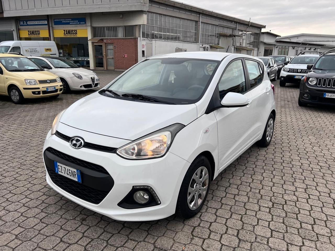 Hyundai i10 1.0 MPI Sound Edition