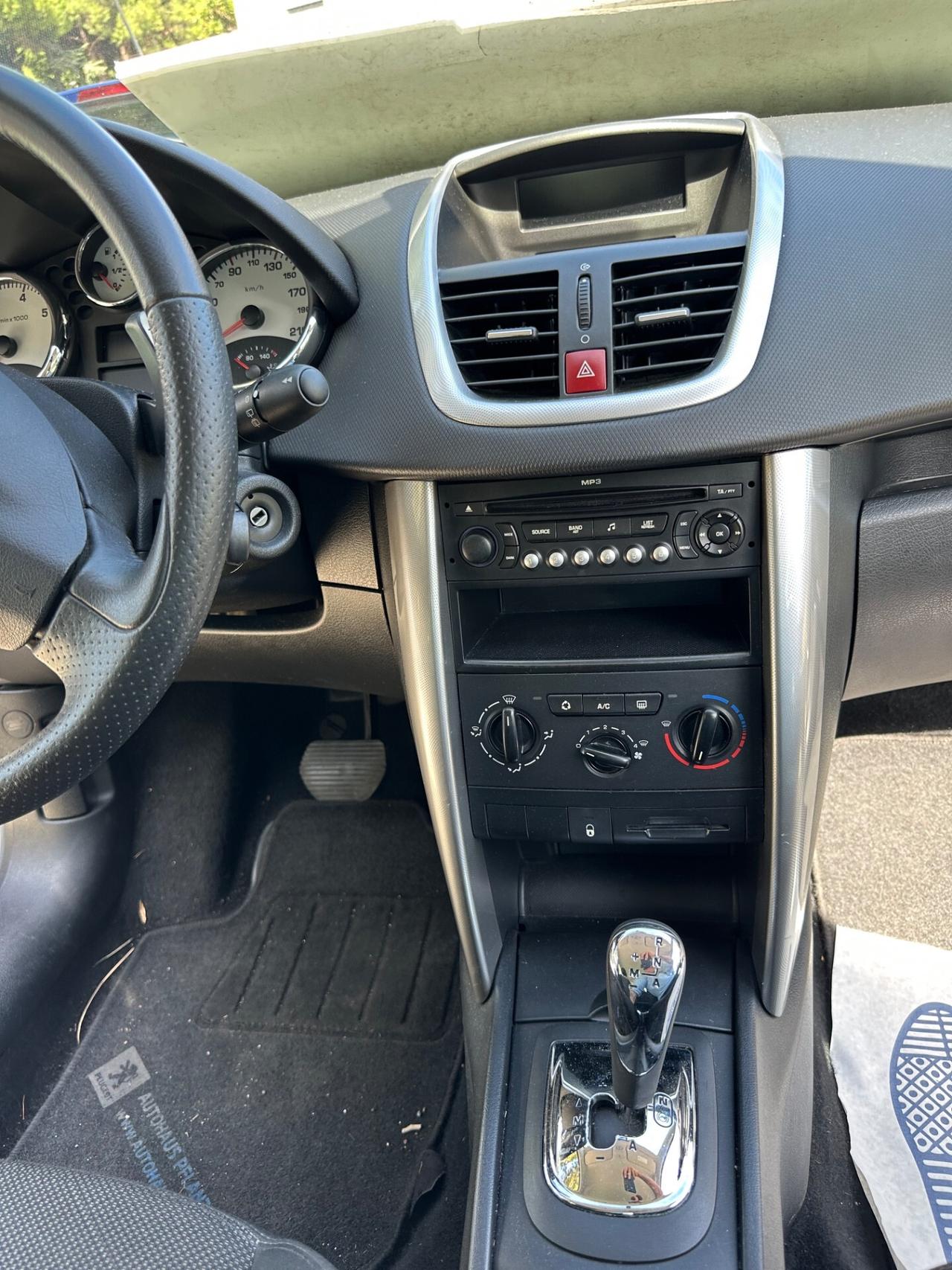 Peugeot 207 1.4 benzina 5p. 2 Tronic XS