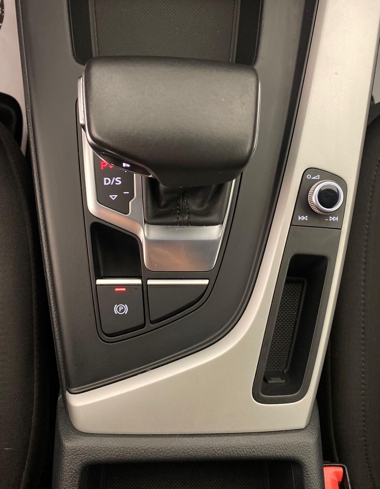 Audi A4 Avant 30 TDI/136 CV S tronic * SOLO 45000KM* PROMO OMAGGIO BLACK FRIDAY FINO AL 29 NOVEMBRE