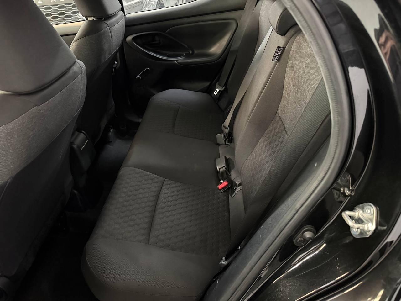 Toyota Yaris 2023 1.5 Hybrid 5 porte Business