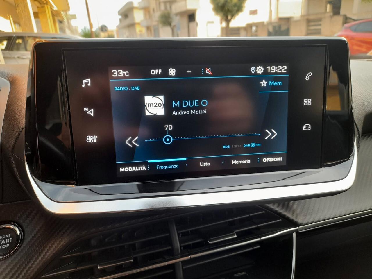 PEUGEOT 2008 1.5 BLUEHDI ALLURE