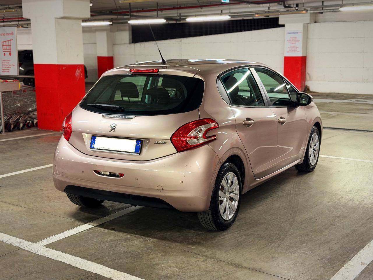 Peugeot 208 1.4 HDi 68 CV 5 porte Access