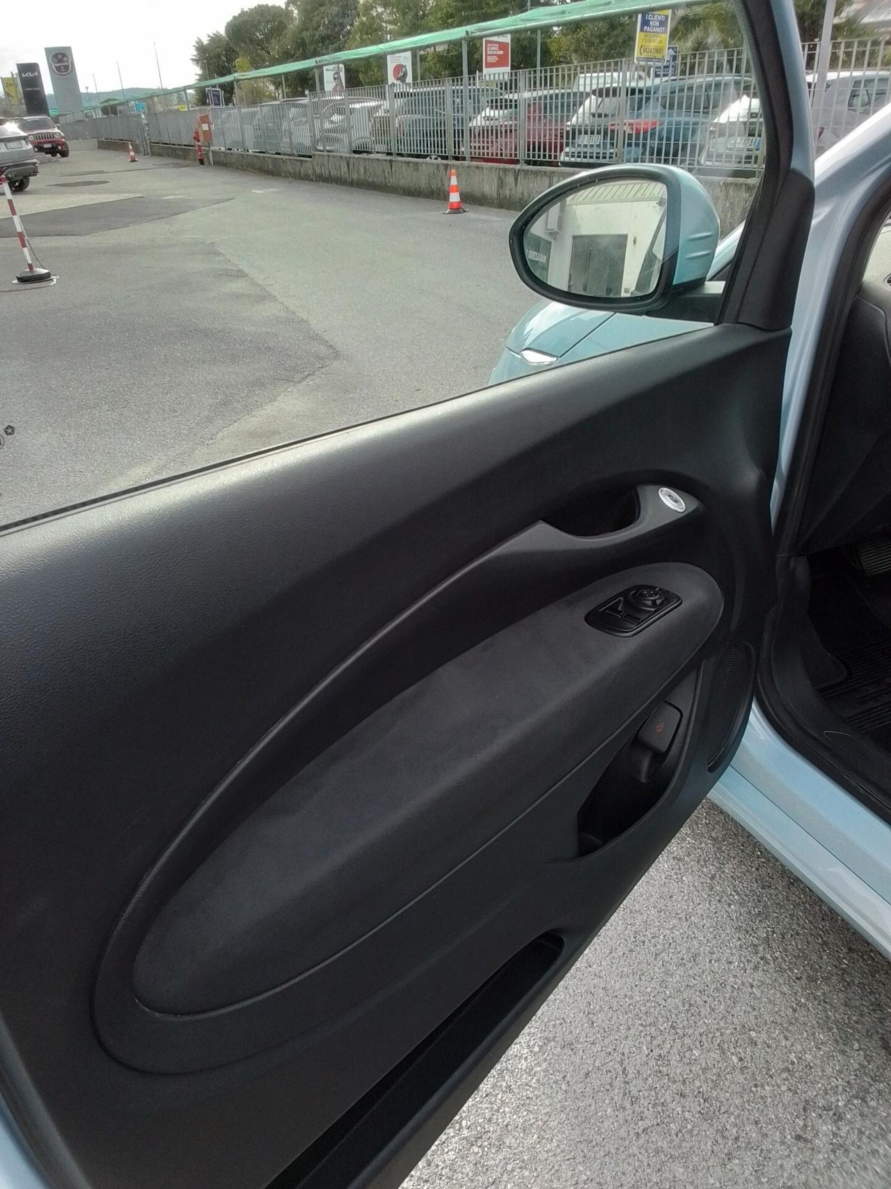 Fiat 500e Berlina 42 kWh Icon