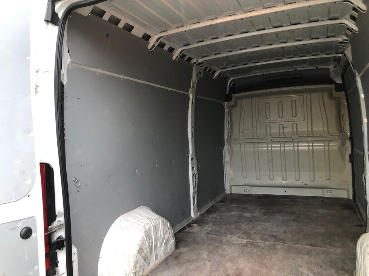 Peugeot BOXER 335 L3 H2 2.2 BlueHDi 165cv S&S 3 POSTI