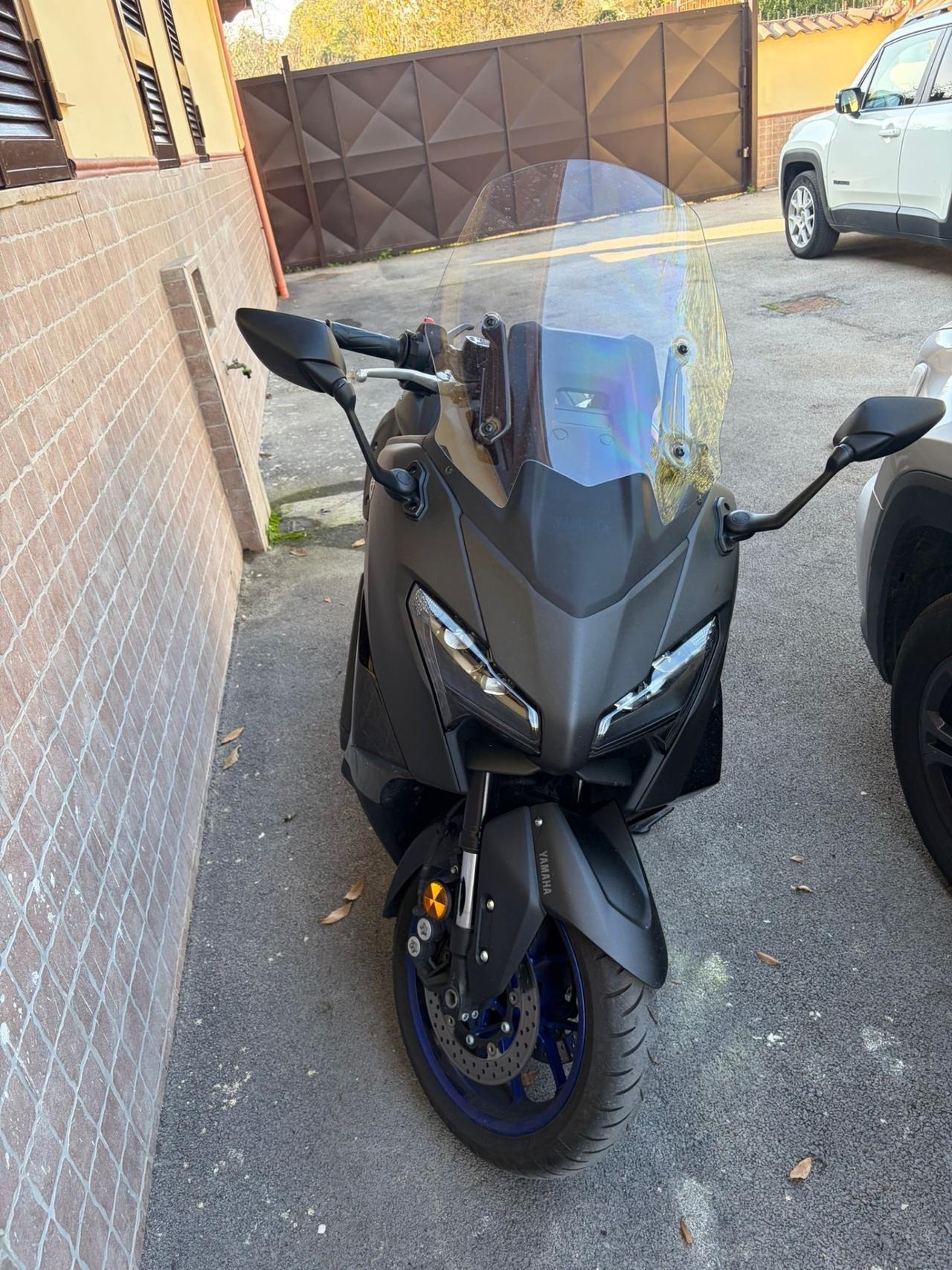 Yamaha t-Max 560 km 3200- 06-2025
