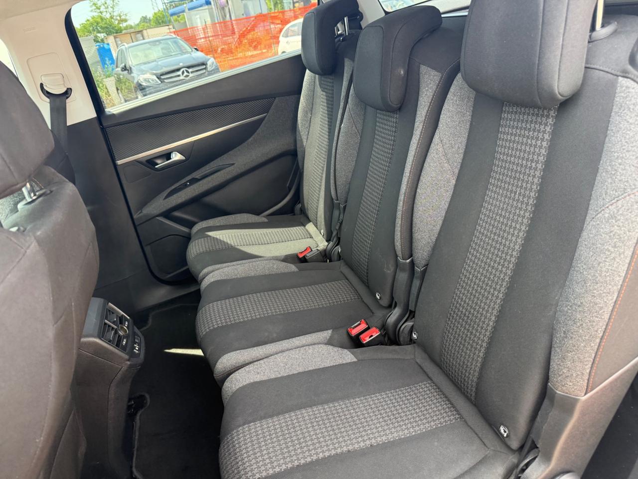Peugeot 5008 BlueHDi 120 S&S Allure