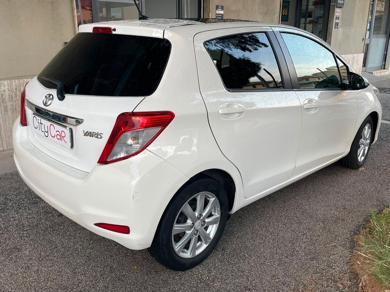 Toyota Yaris 1.4 D-4D 5 porte Lounge