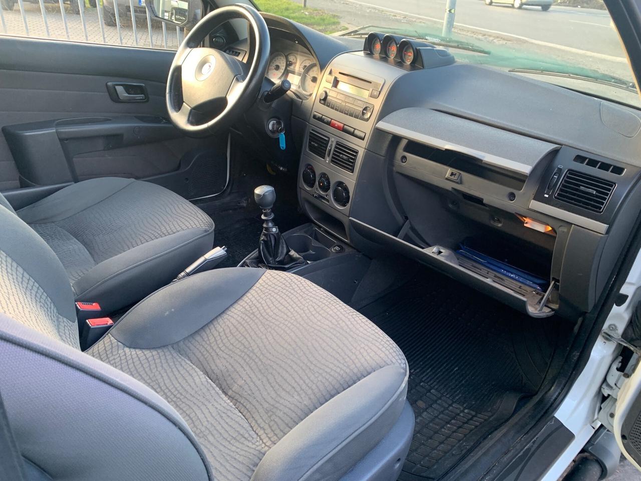 Fiat Strada 1.3 MJT 95CV Pick-up DC Adventure