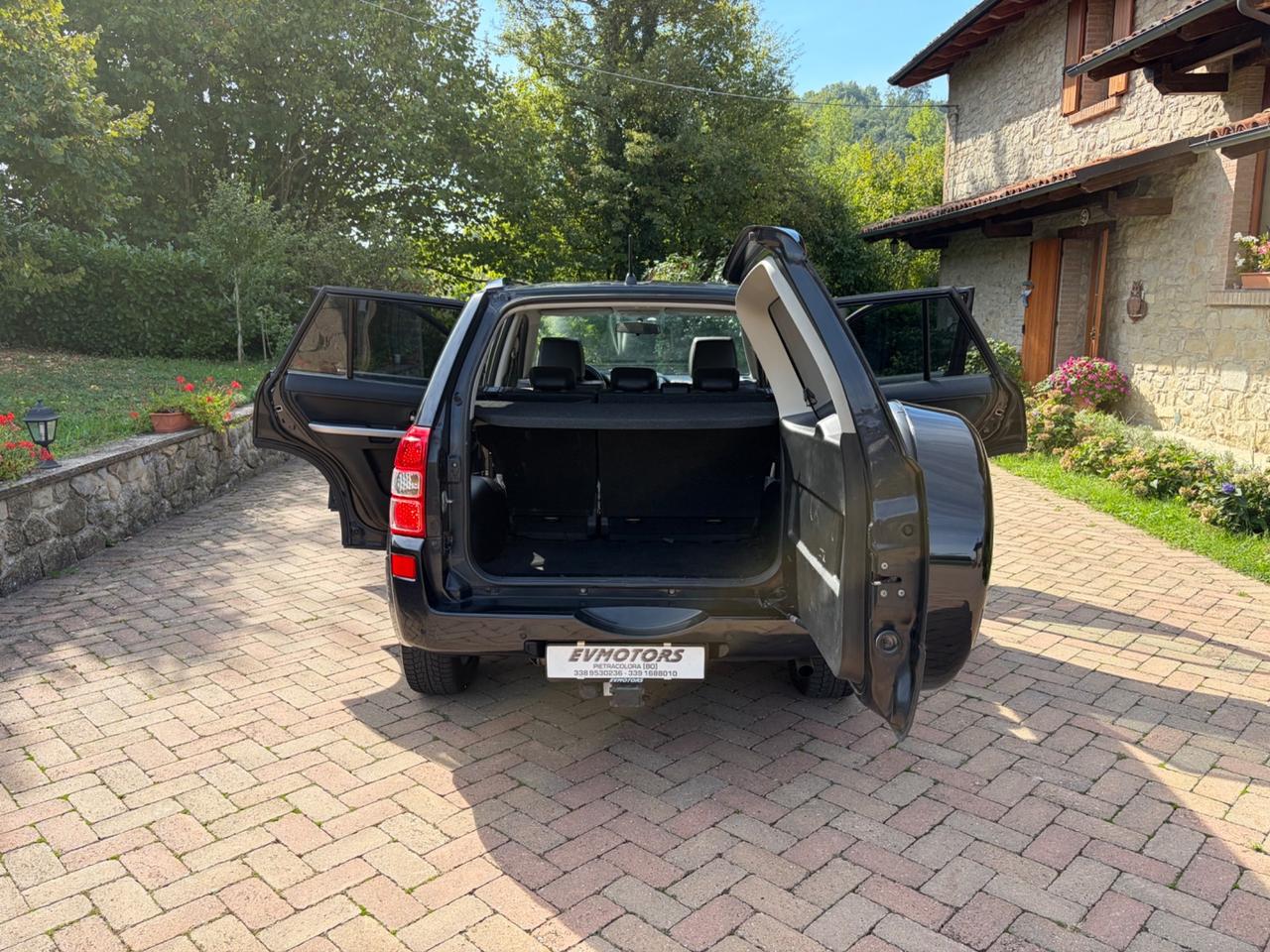 Suzuki Grand Vitara 1.9 DDiS 129 CV 5 porte Executive