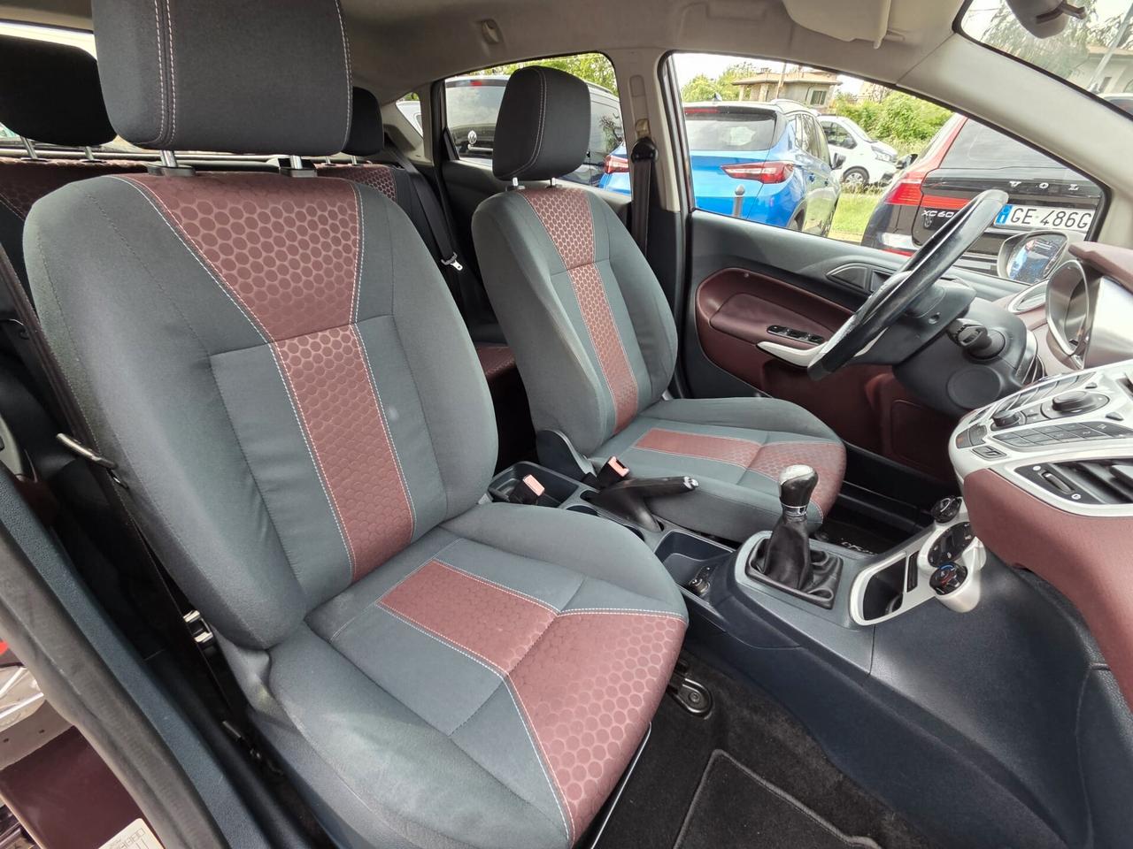 Ford Fiesta 1.6 TDCi 95 CV 5p. Titanium E5 *neopatentati*