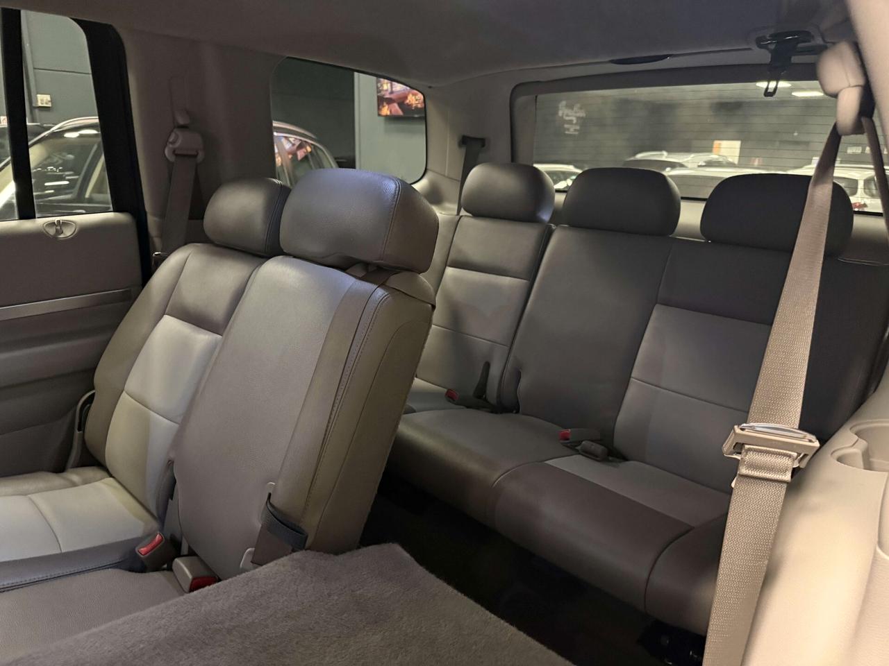 aspen 5.7 V8 HEMI cat AWD Touring