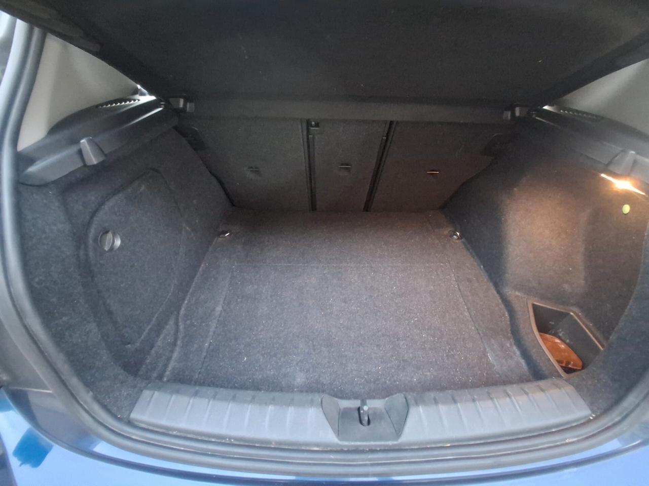 Bmw 114 114d 5p. Unique