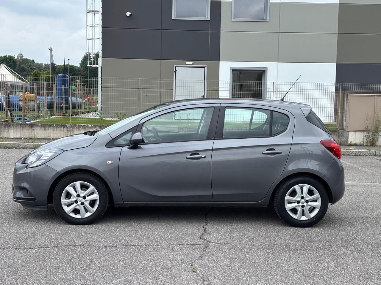 Opel Corsa 1.2 70CV 5 porte GPL-TECH Edition