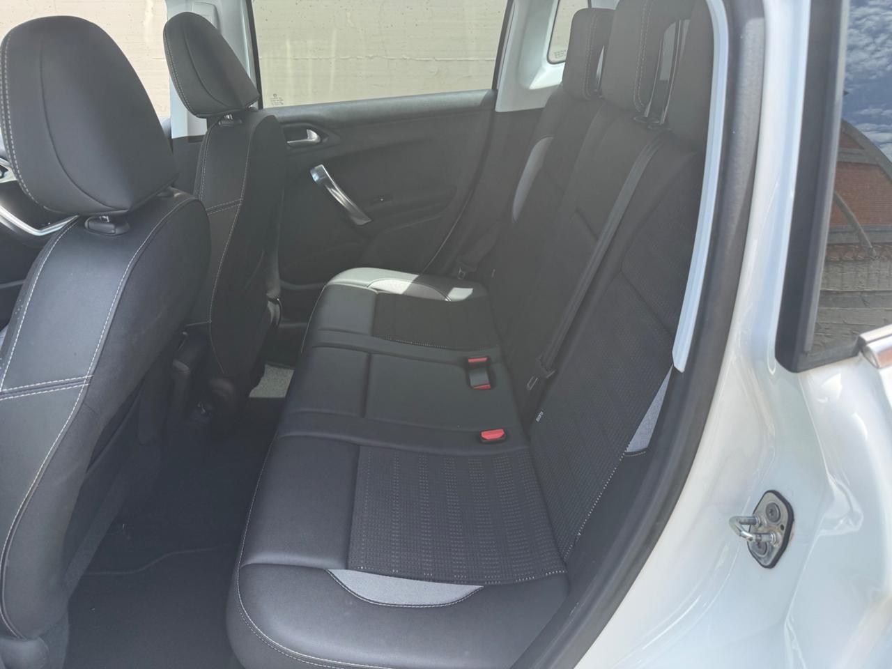 Peugeot 2008 1.6diesel GT-Line - 2017