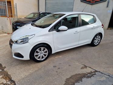 Peugeot 208 BlueHDi 75 5 porte Allure