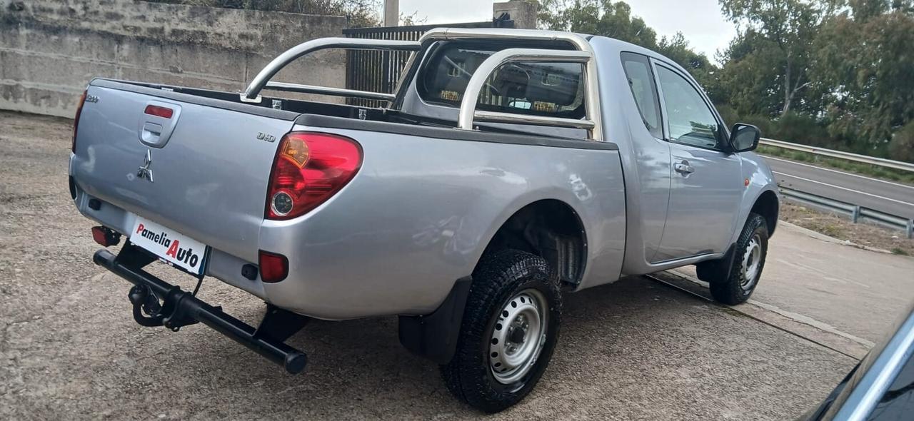 Mitsubishi L200 2.5 DI-D/136CV Single Cab - 2006