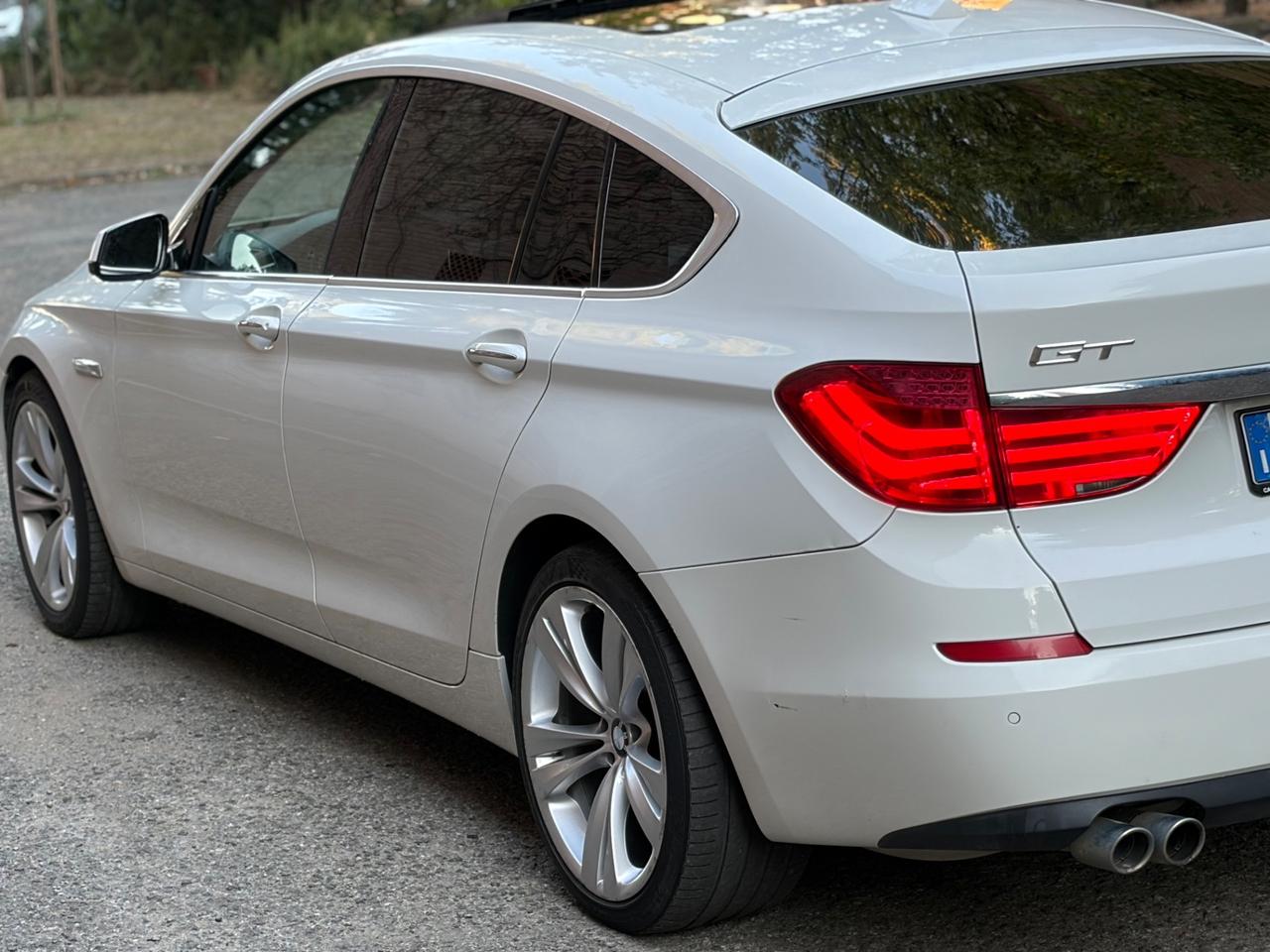 BMW 530GT 3.0d 2011 euro5 138000km pelle tetto ecc FULL