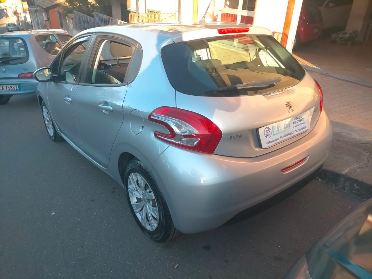 Peugeot 208 1.4 HDi 68 CV 5 porte Access