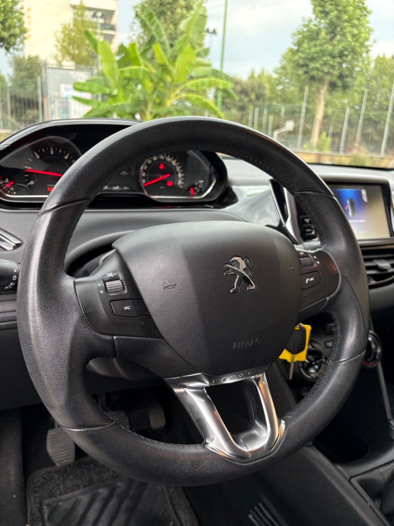 Peugeot 208 1.4 HDi 68 CV 99000km
