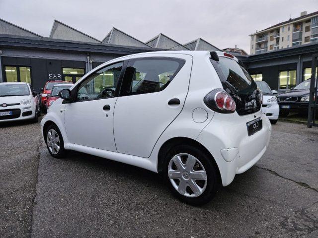 TOYOTA Aygo 1.0 12V VVT-i 5 porte Deep Ocean Connect