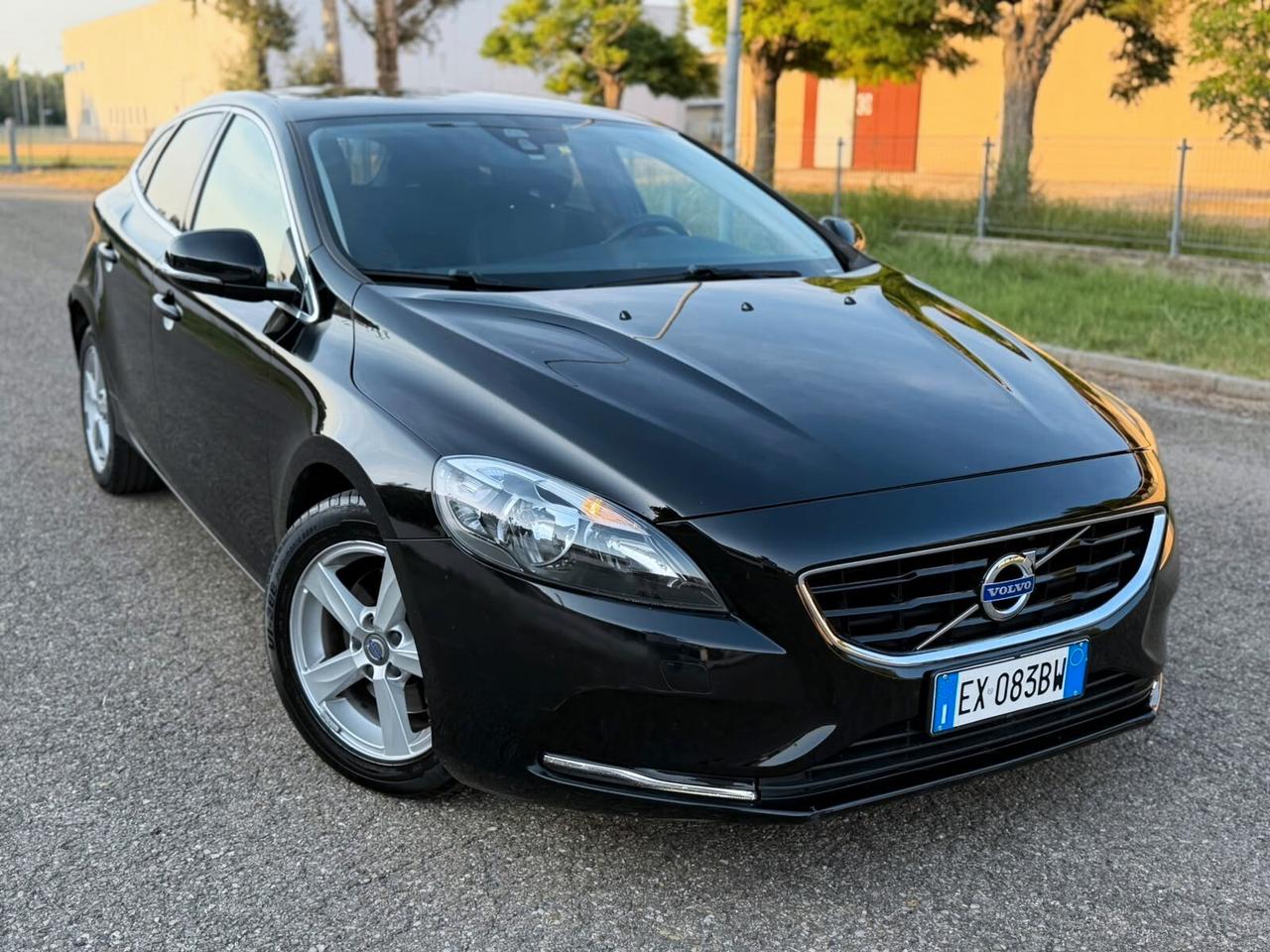 VOLVO V40 1.6 DIESEL CAMBIO AUTOMATICO