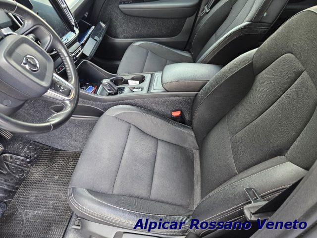VOLVO XC40 D3 AWD Geartronic Momentum