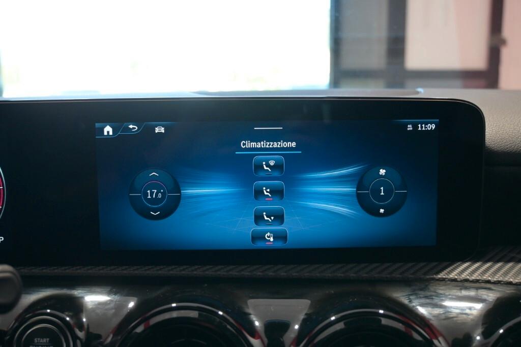 MERCEDES-BENZ A 180D NEW 115CV AUTOMATC BUSINESS LINE ( FARI LED - CRUISE - PELLE - NAVI PREMIUM - PARK ASSIST - TELECAMERA POST. ) CC. 1.950