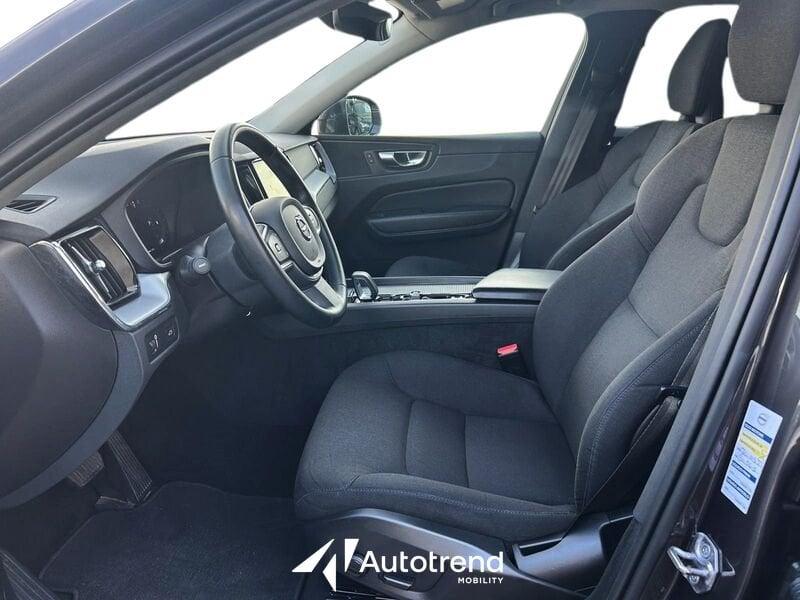 Volvo XC60 B4 197+14 CV AWD Automatica Mild Hybrid Momentum