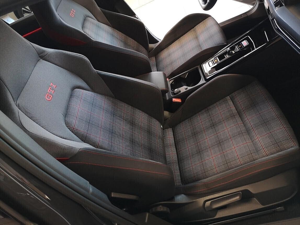 Volkswagen Golf GTI 2.0 TSI DSG MATRIX ACC DCC