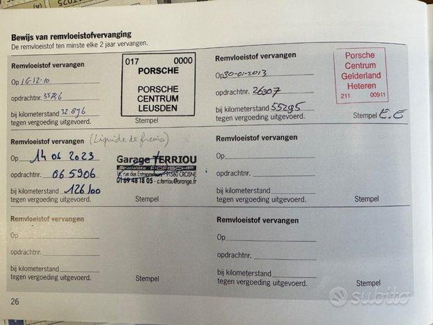 PORSCHE 911 Carrera 4S Coup