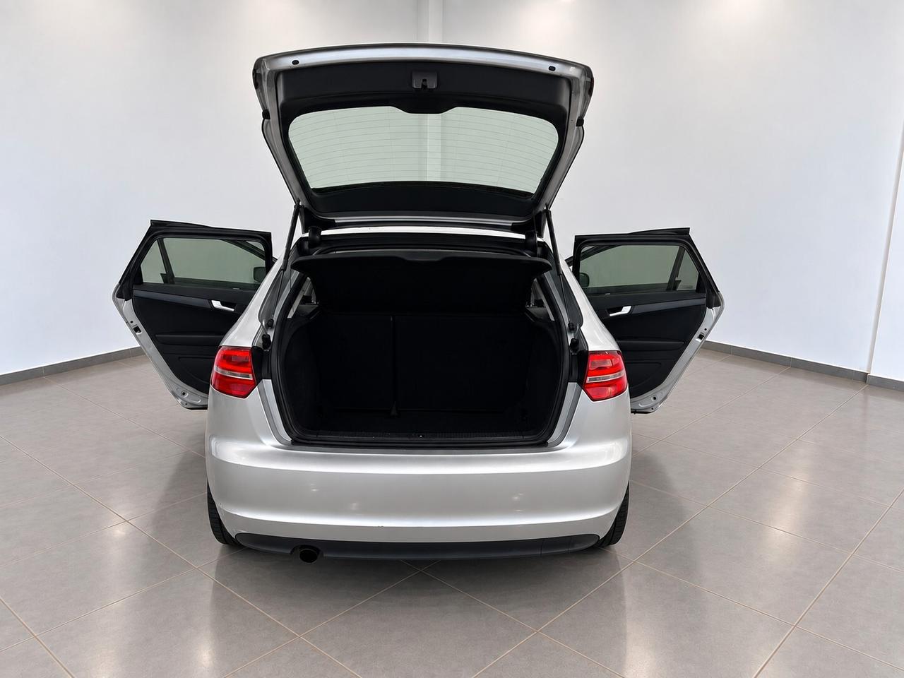 Audi A3 SPB 1.6 TDI 105 CV CR Ambition