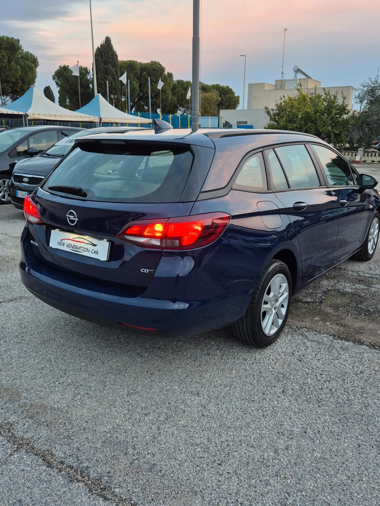 Opel Astra 1.6 CDTi 110CV Start&Stop 5 porte Innovation