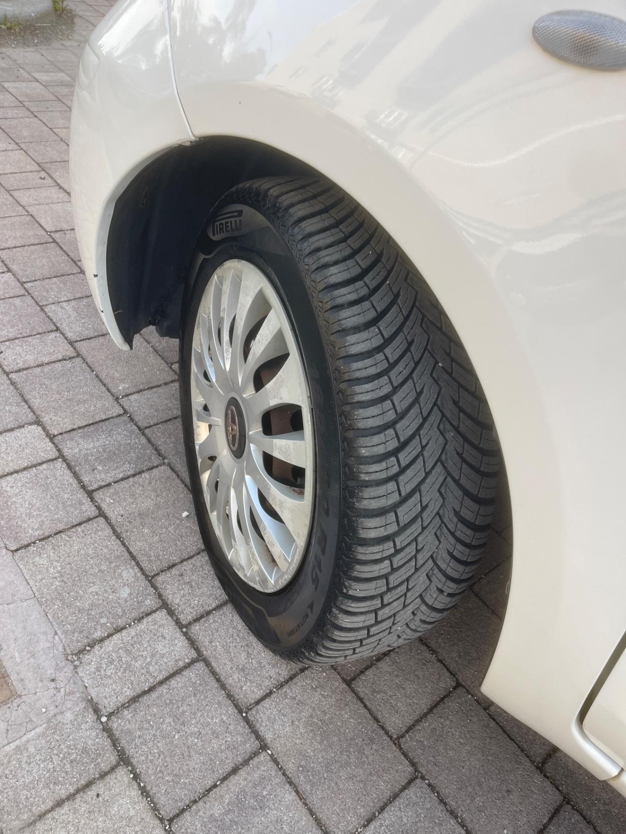 Toyota Yaris 1.4 D-4D DPF 5 porte M-MT Sol