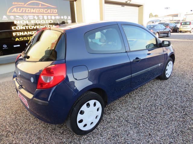 RENAULT Clio 1.2 16V 65CV 3 porte 4U Pack