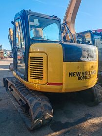 ESCAVATORE New Holland E80