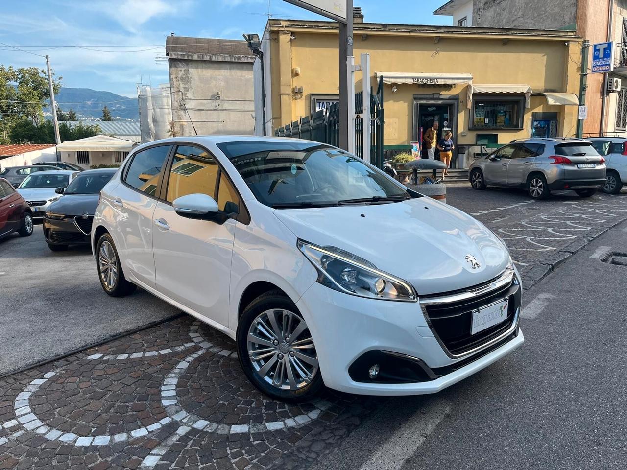 Peugeot 208 BlueHDi 75 5 porte Allure