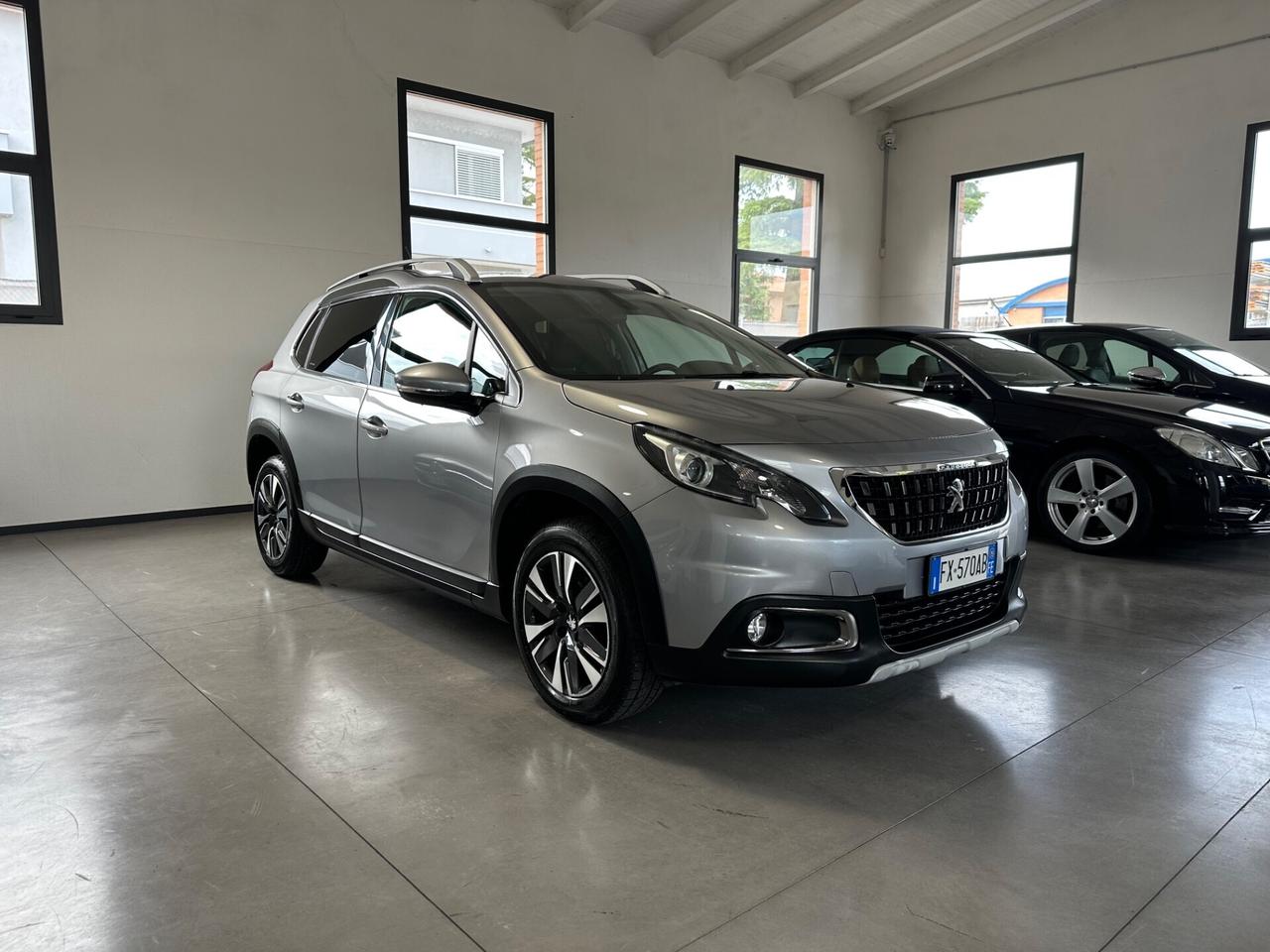Peugeot 2008 PureTech 82 S&S Allure