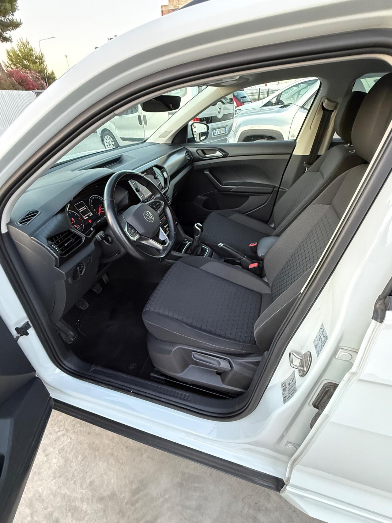 Volkswagen T-Cross 1.0 TSI RLINE