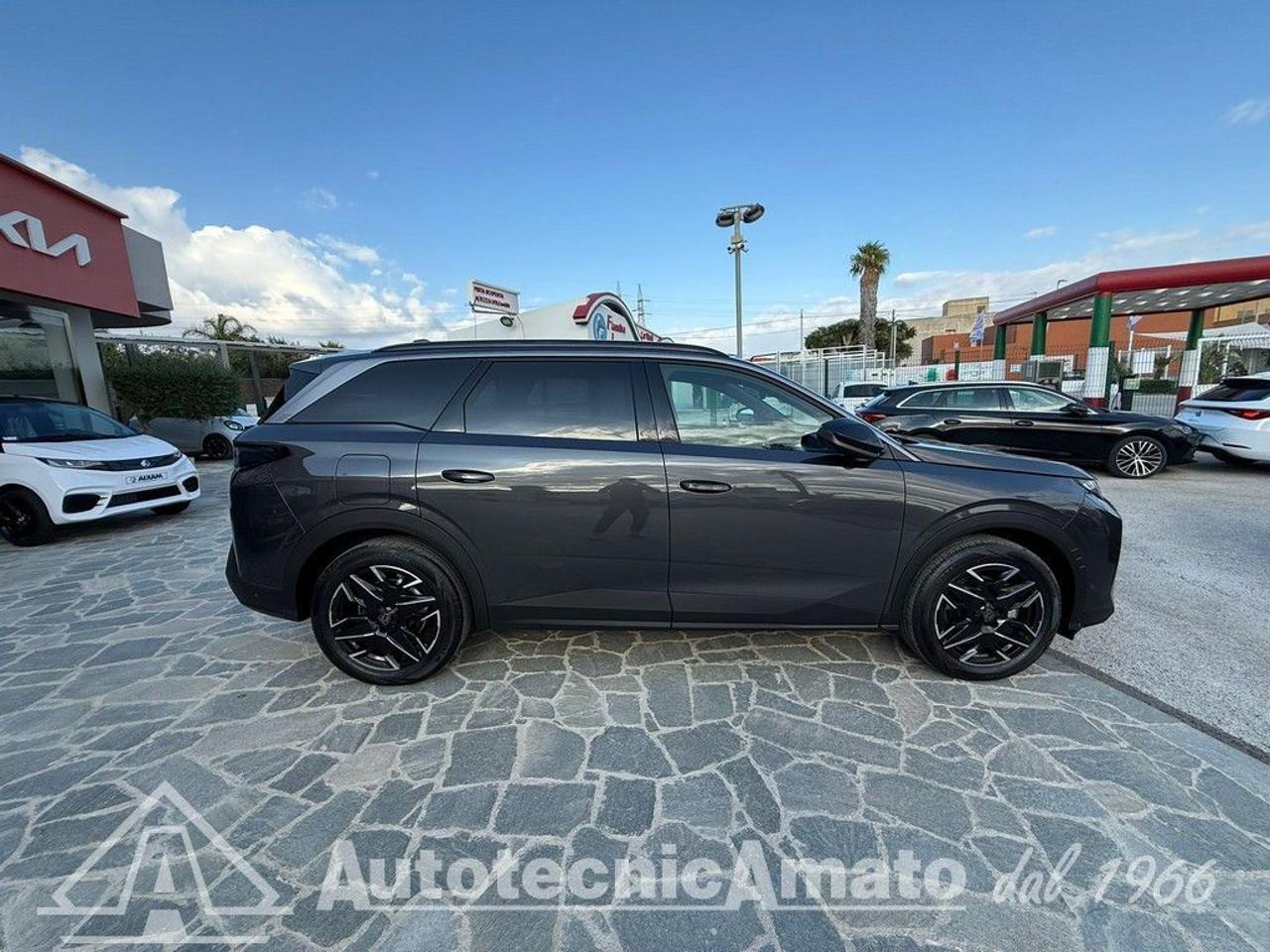 Peugeot 5008 Plug-in Hybrid 195 e-DCS7 Allure