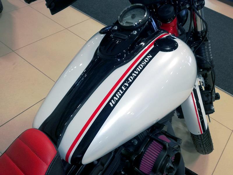 Harley Davidson FXDB Dyna Street Bob 1584