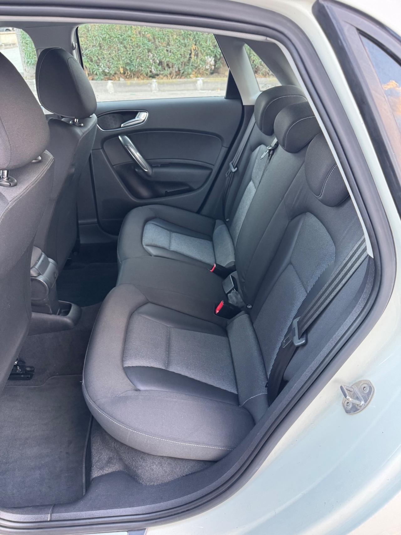 Audi A1 SPB 1.6 TDI CAMBIO AUTOMATICO/UNICOPROPRIETARIO