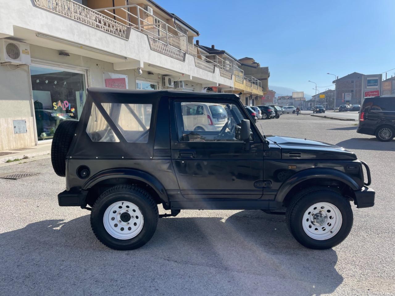 Suzuki SJ Samurai Cabriolet Sport