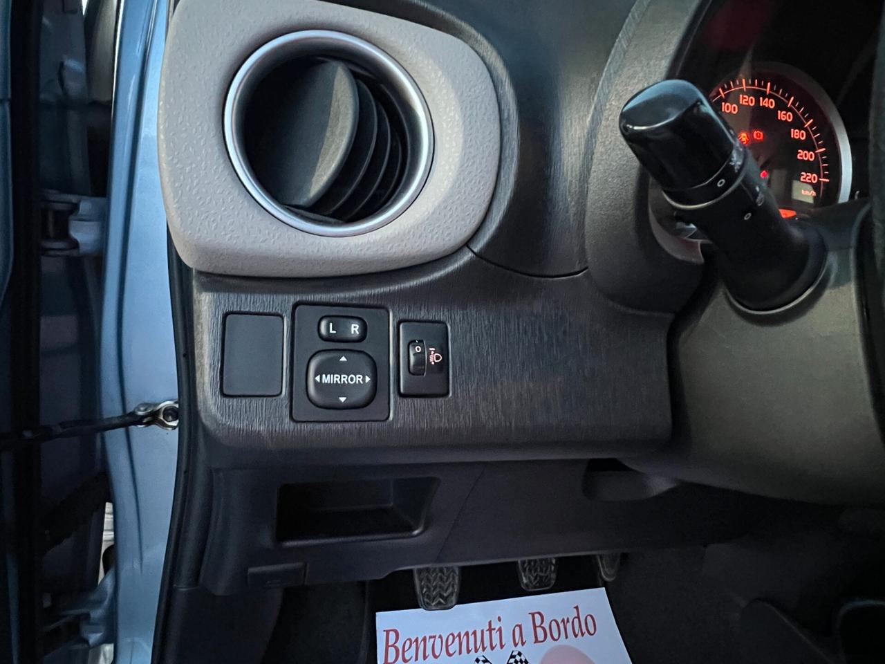 Toyota Yaris 1.0 5 porte Active Tagliandata