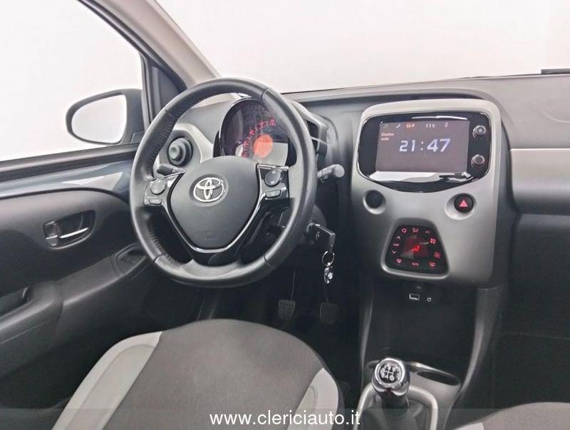 Toyota Aygo 1.0 VVT-i 69 CV 5 porte x-cool TSS