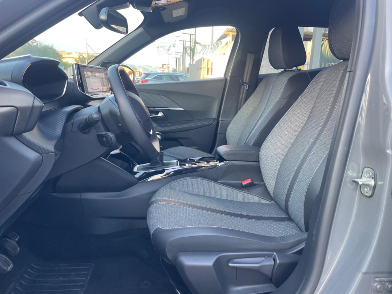 Peugeot 2008 PureTech 100 S&S Allure