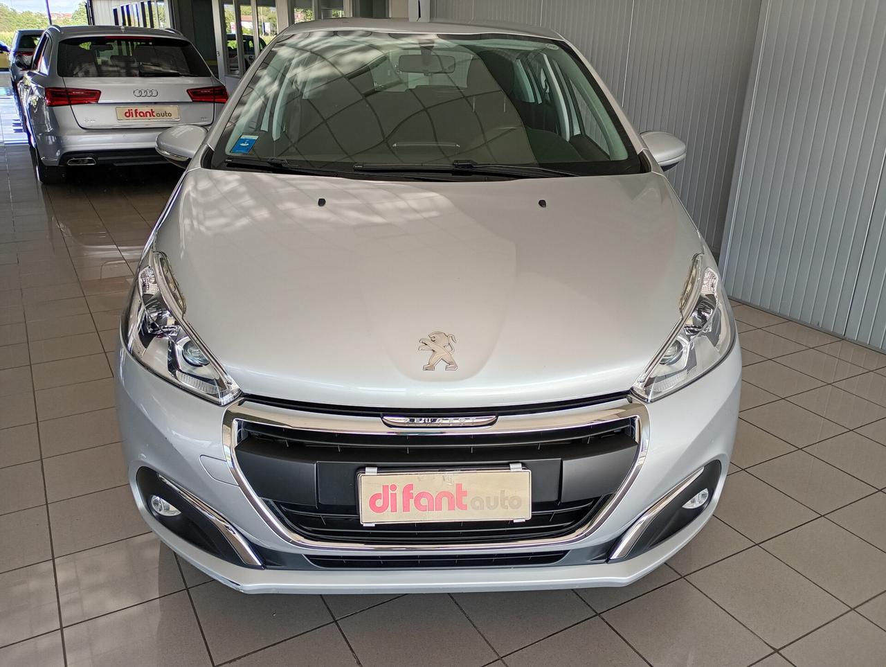Peugeot 208 1.6 BlueHDi 75 5 porte - NEOPATENTATI -