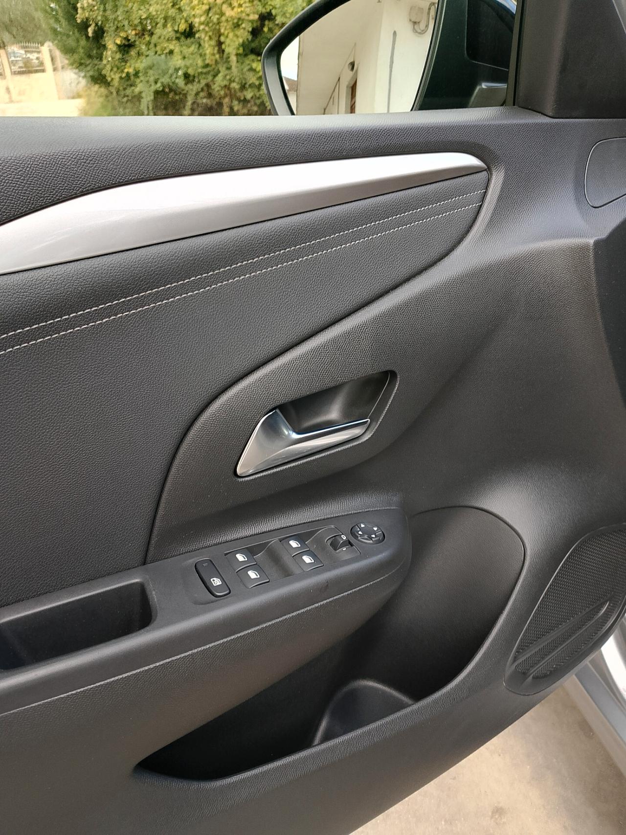 Opel Corsa 1.2 100 CV GS Line