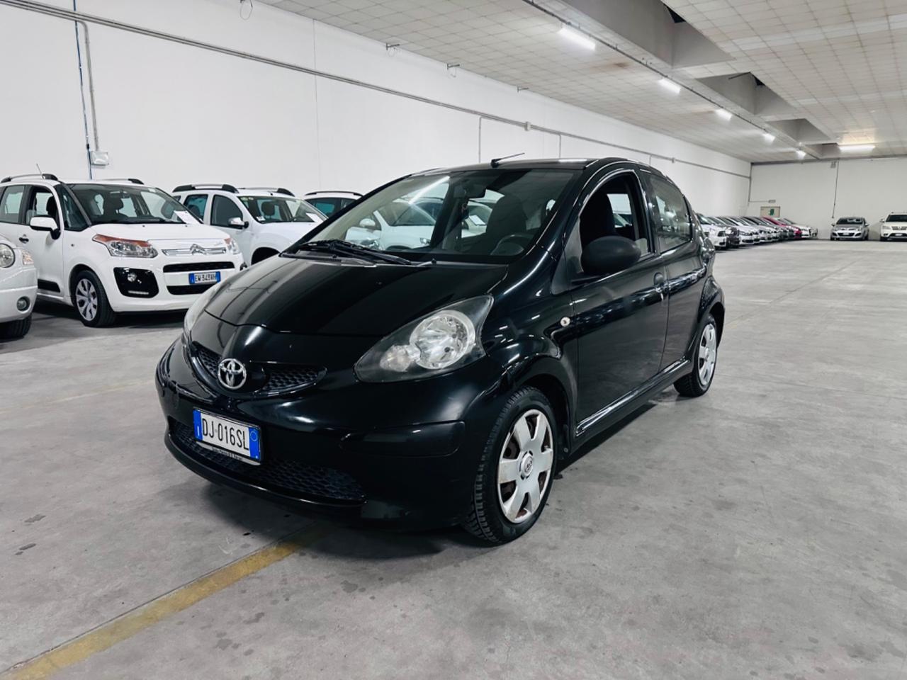 Toyota Aygo 1.0 12V VVT-i 5 porte