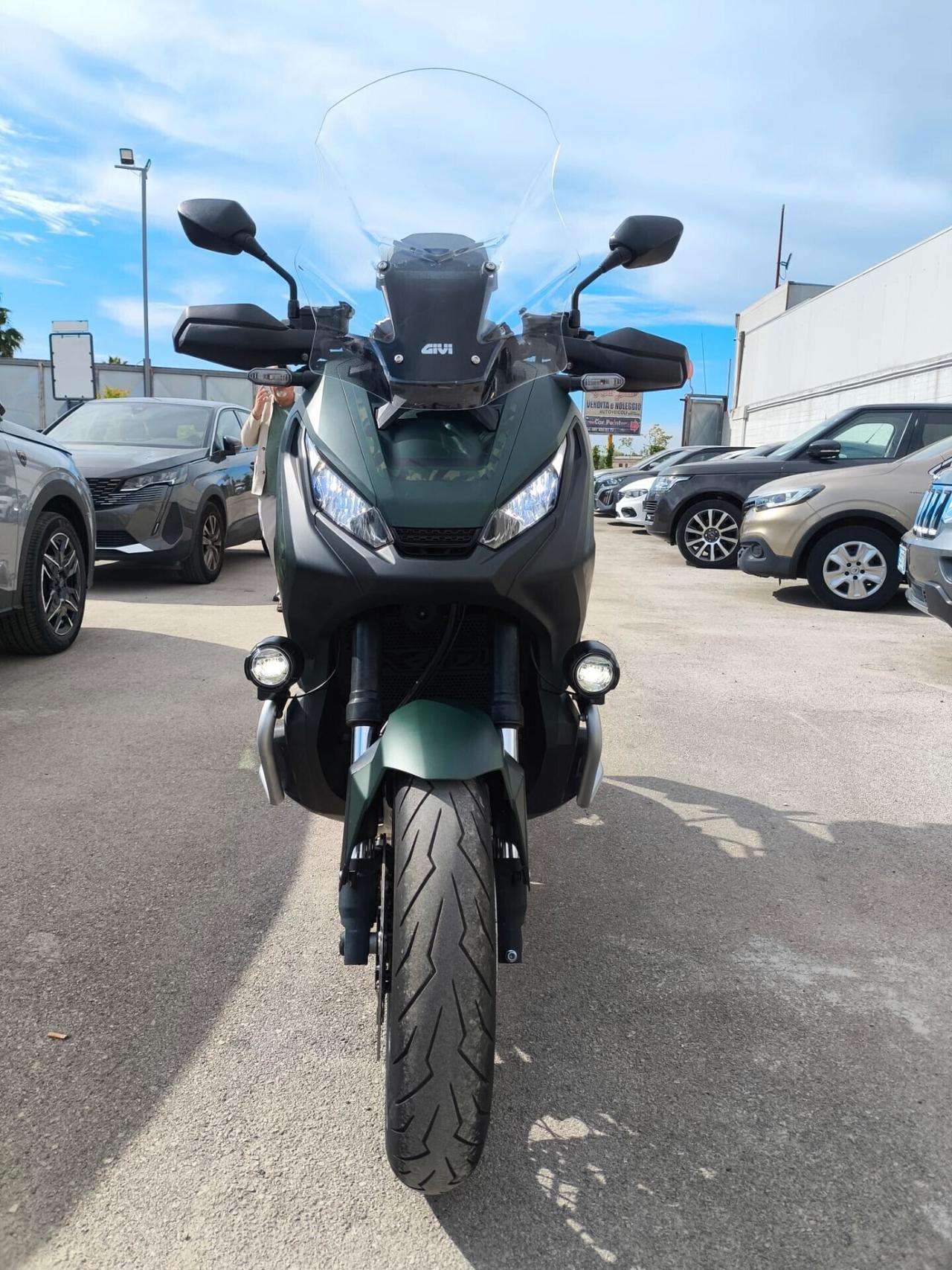 MOTO HONDA ADV 750 VERSIONE USA PARI AL NUOVO RIF:6325